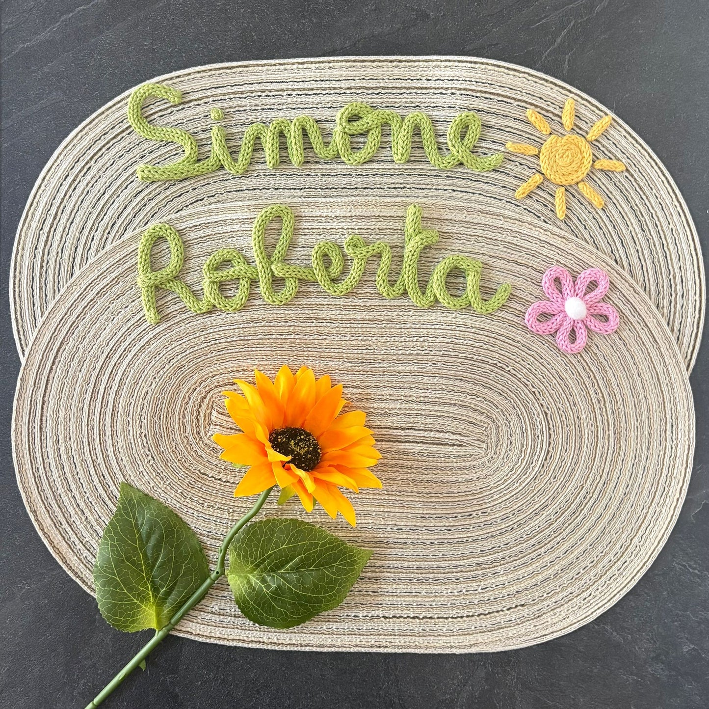Idea Regalo Tovaglietta Personalizzata con Nome in Tricotin tovagliette personalizzate cotone BEIGE ovale