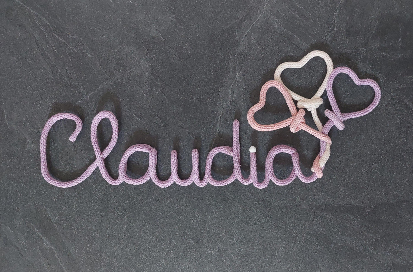 Fiocco nascita personalizzato con nome in tricotin e cuori  Decorazione cameretta neonato  Regalo nascita originale  Handmade